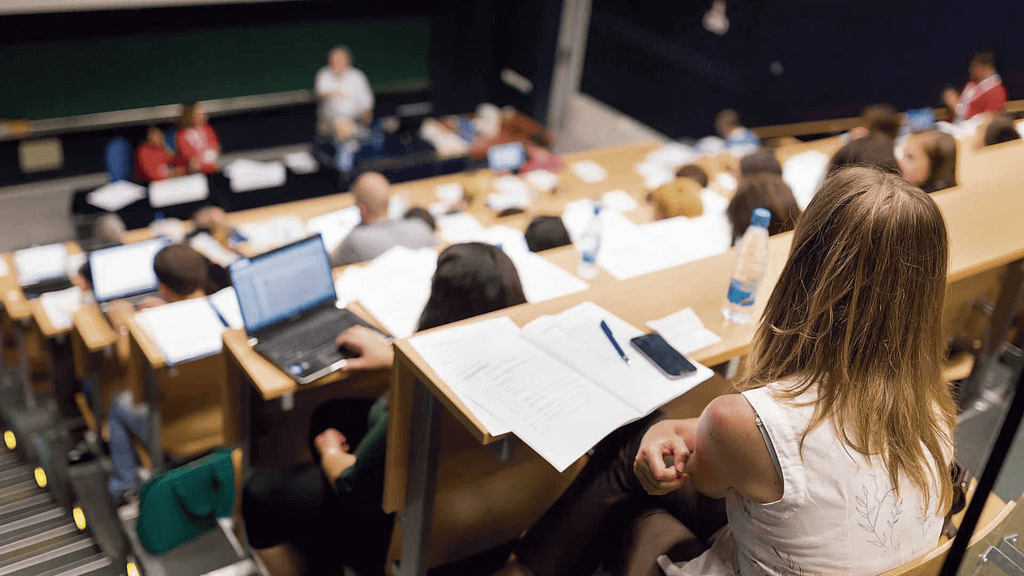 Дистанционное высшее образование в СГГА » Экстернат: диплом экстерном, получение вузовского диплома ускоренно